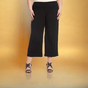 Karen Kane BROOKLYN Cropped Pants Style L71566W Faux Suede Black